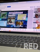 Провожу свой онлайн разговорный клуб, где студенты практикуют живое общение, погружаясь в естественную среду.